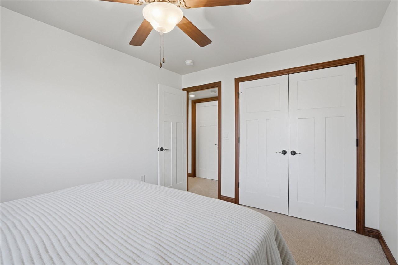 1930 Robin Drive North Liberty IA 52317