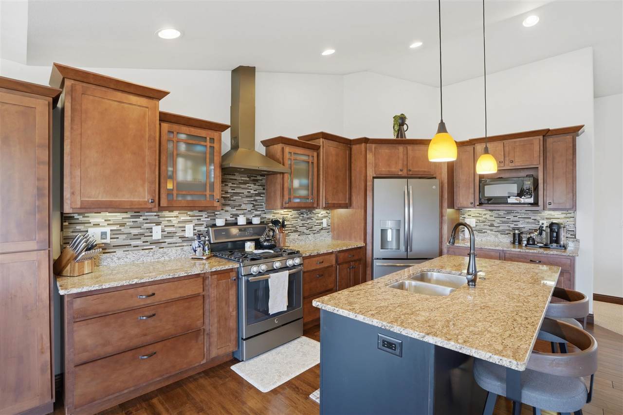 1930 Robin Drive North Liberty IA 52317