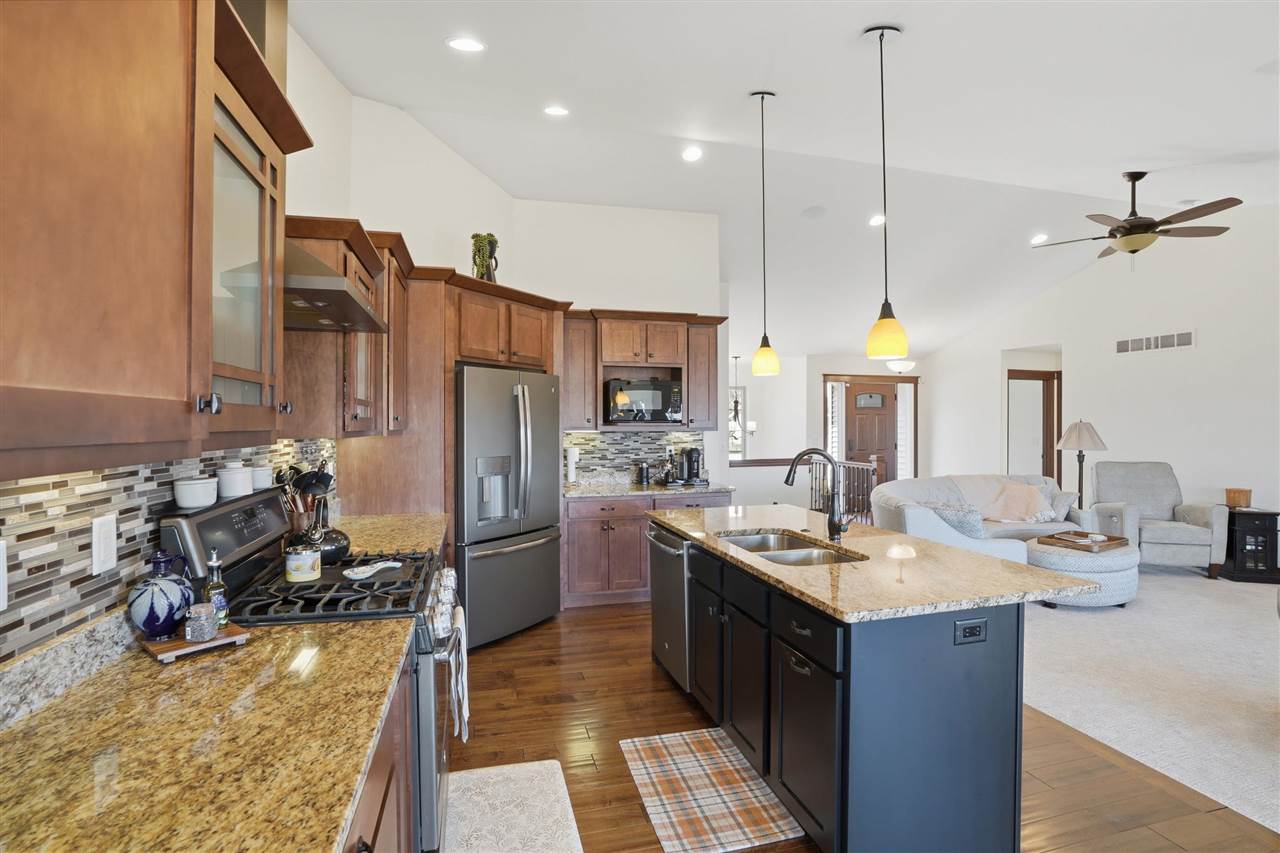 1930 Robin Drive North Liberty IA 52317