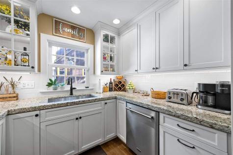 210 W Park Road Iowa City IA 52246