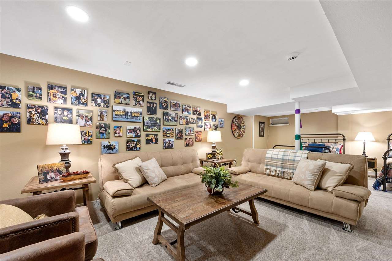 210 W Park Road Iowa City IA 52246