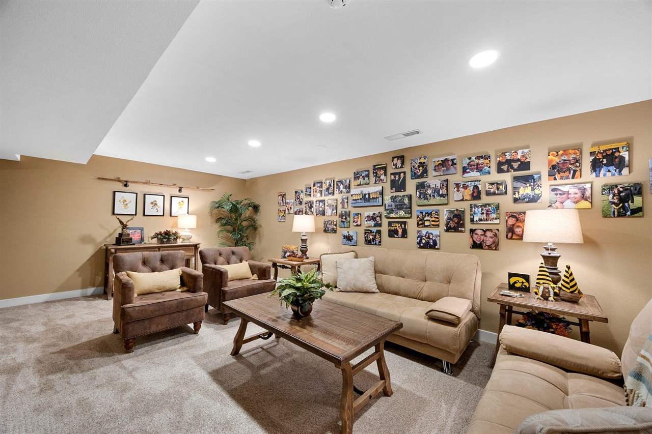 210 W Park Road Iowa City IA 52246