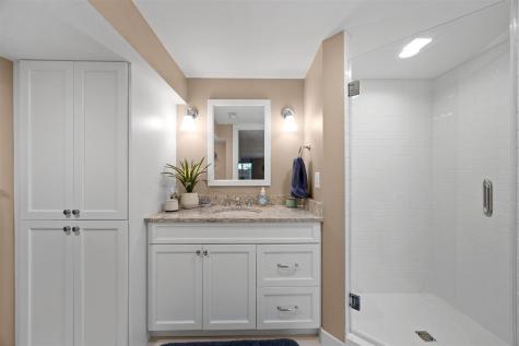 210 W Park Road Iowa City IA 52246