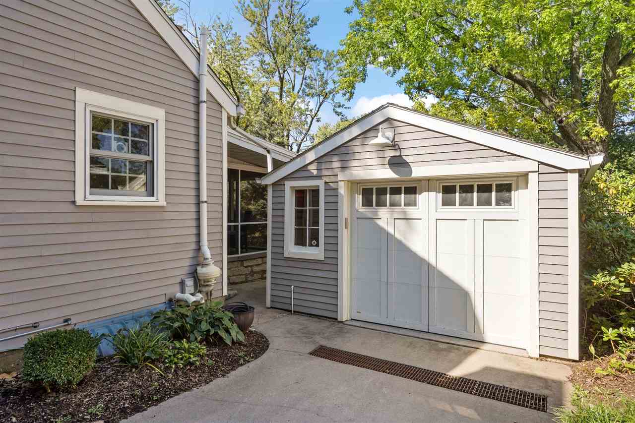 210 W Park Road Iowa City IA 52246