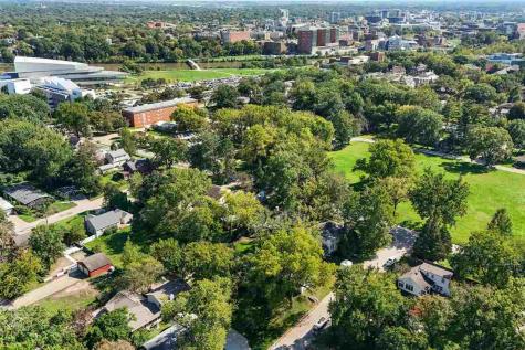 210 W Park Road Iowa City IA 52246