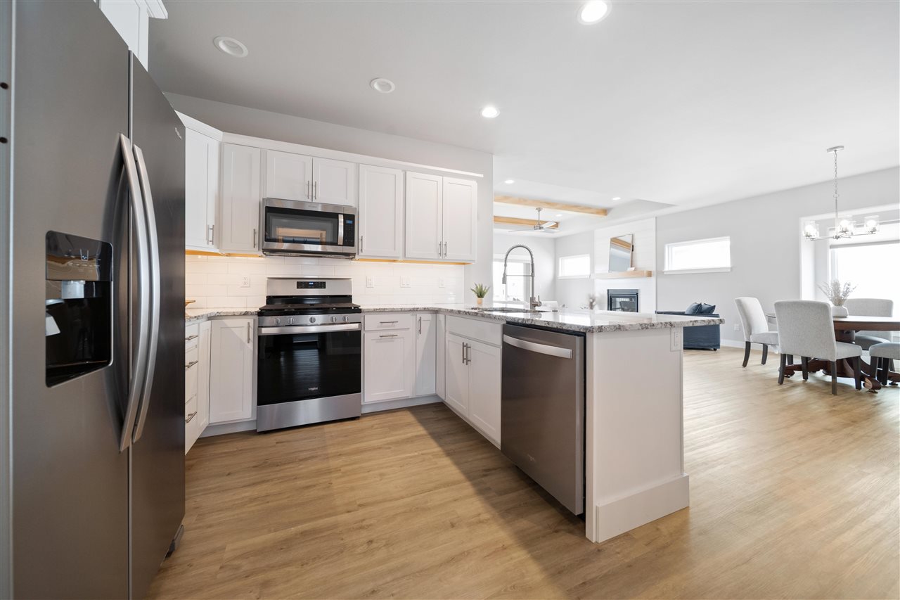 1275 Berkshire Lane North Liberty IA 52317