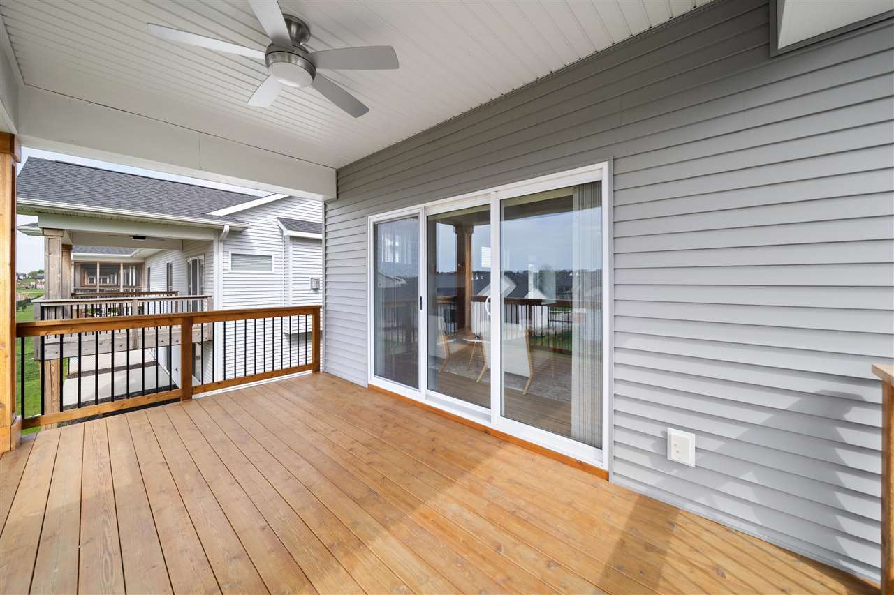 1275 Berkshire Lane North Liberty IA 52317