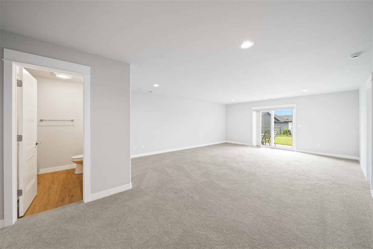 1275 Berkshire Lane North Liberty IA 52317