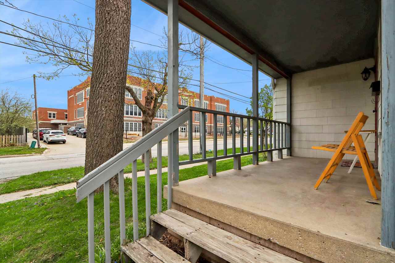 510 N Dodge Iowa City IA 52245