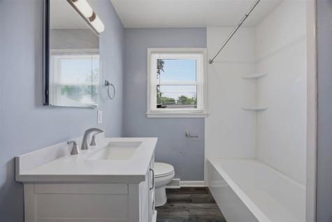 3858 Terrace Hill Drive Cedar Rapids IA 52402