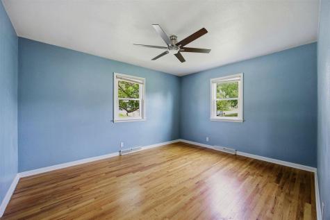 3858 Terrace Hill Drive Cedar Rapids IA 52402