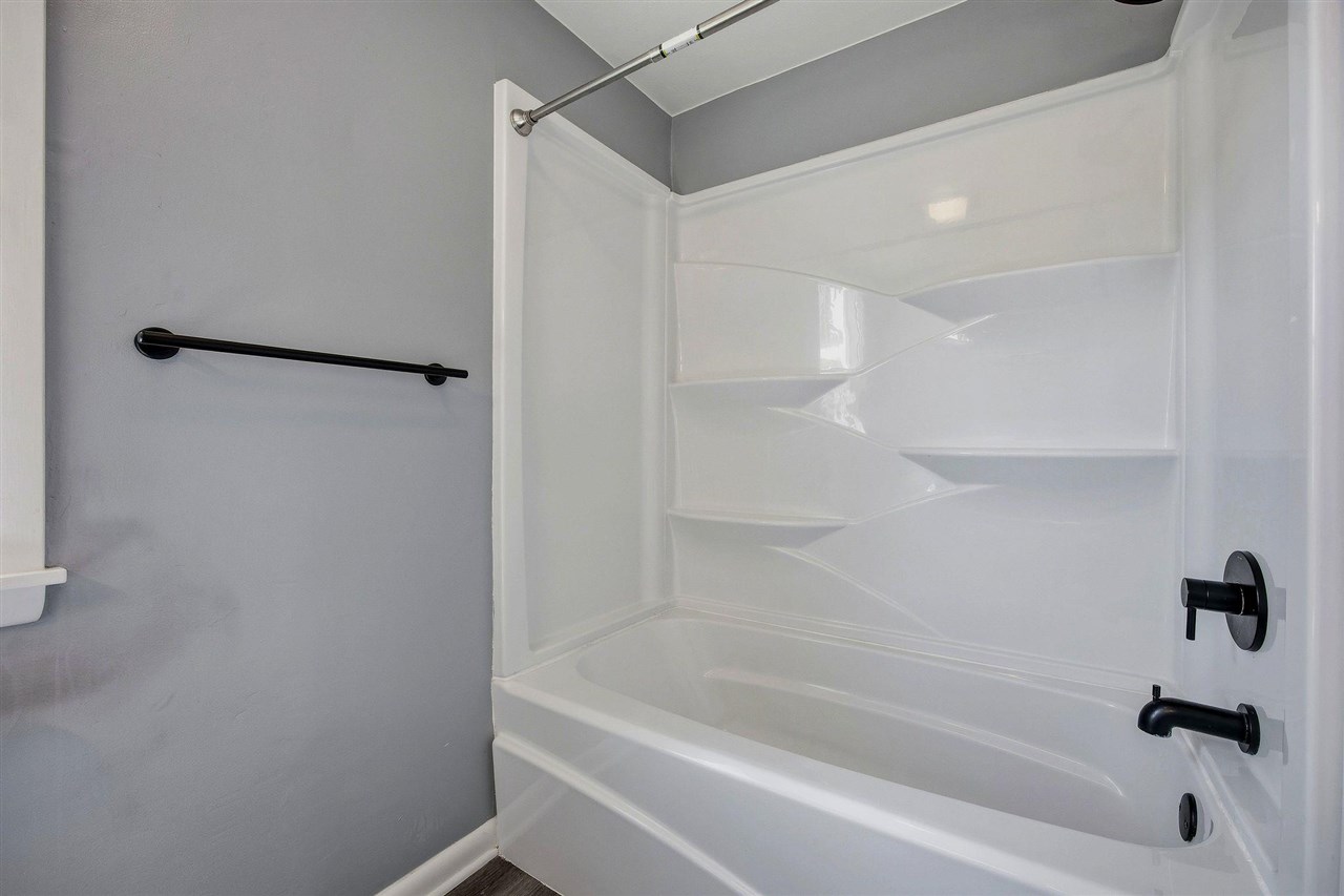 3858 Terrace Hill Drive Cedar Rapids IA 52402