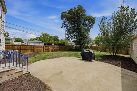3858 Terrace Hill Drive Cedar Rapids IA 52402