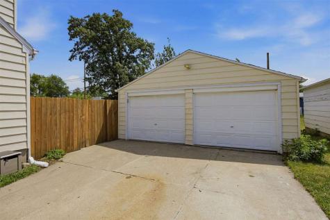 3858 Terrace Hill Drive Cedar Rapids IA 52402