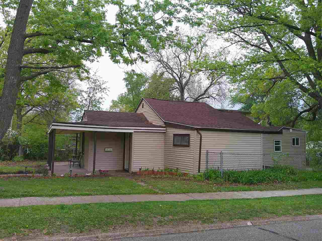 1009 Highland Avenue Iowa City IA 52240