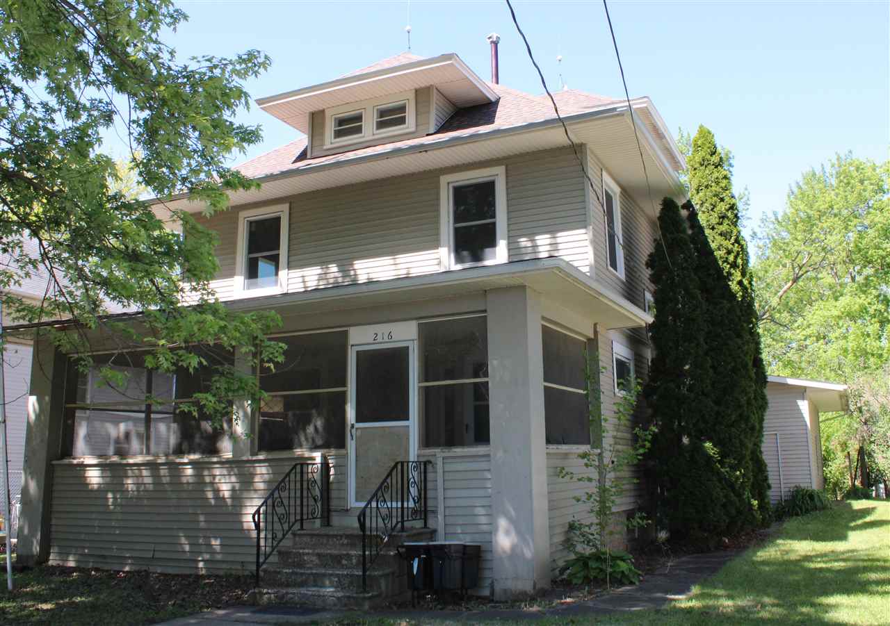 216 S College Street North English IA 52316