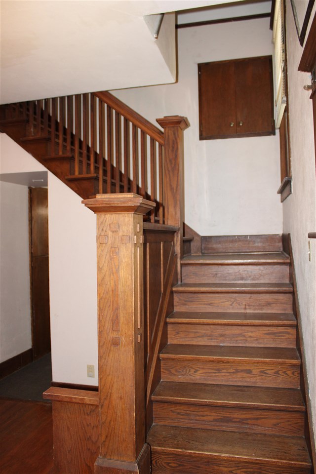 216 S College Street North English IA 52316