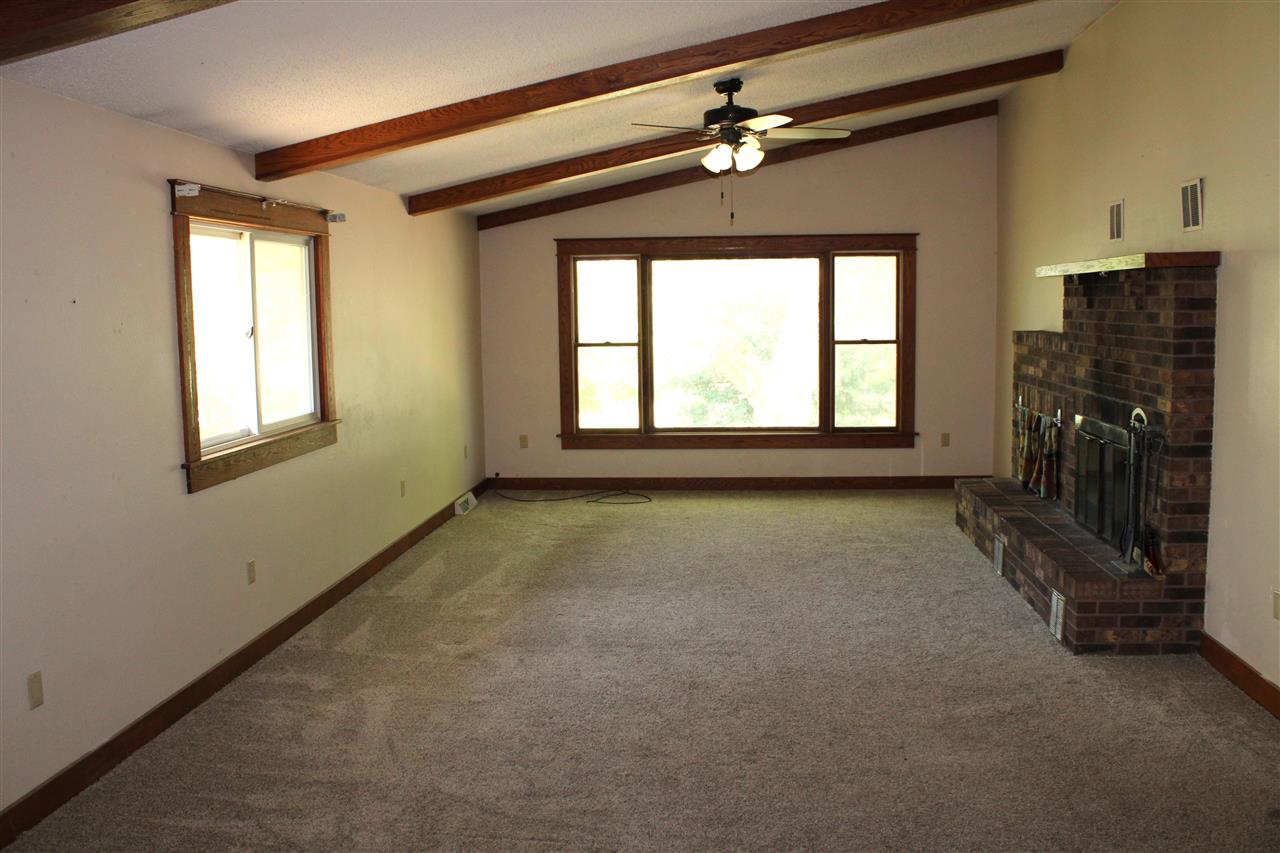 216 S College Street North English IA 52316