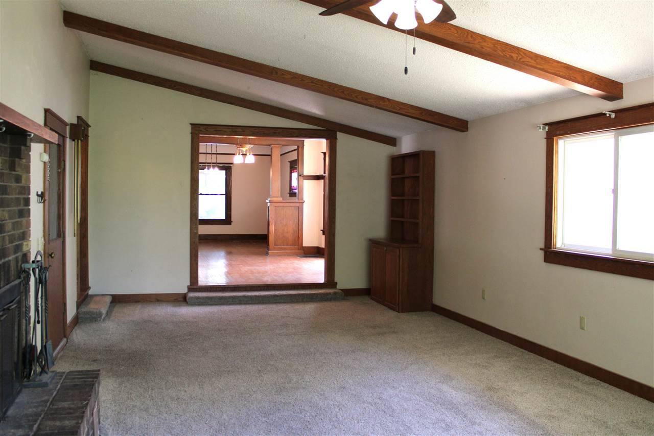 216 S College Street North English IA 52316