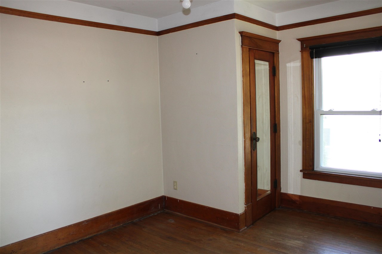 216 S College Street North English IA 52316