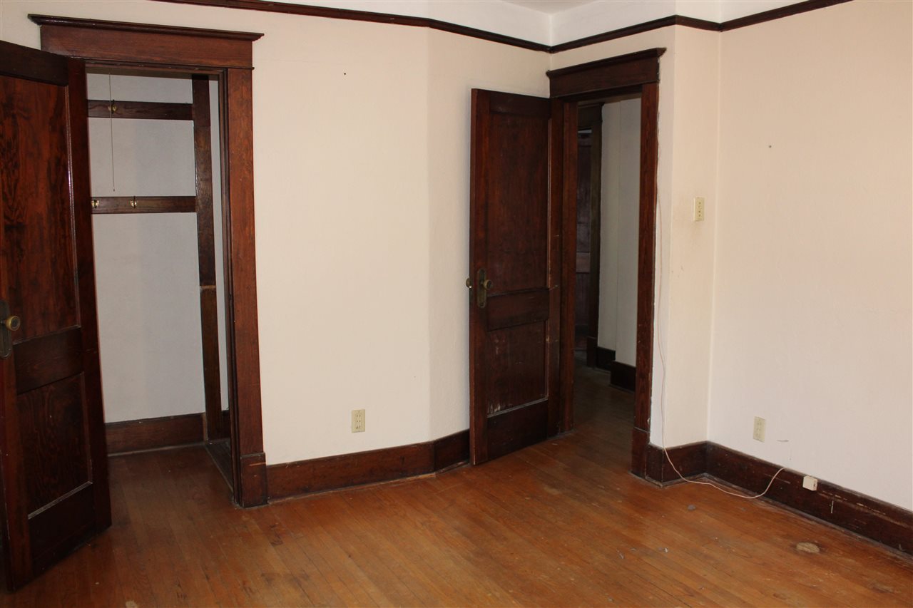 216 S College Street North English IA 52316