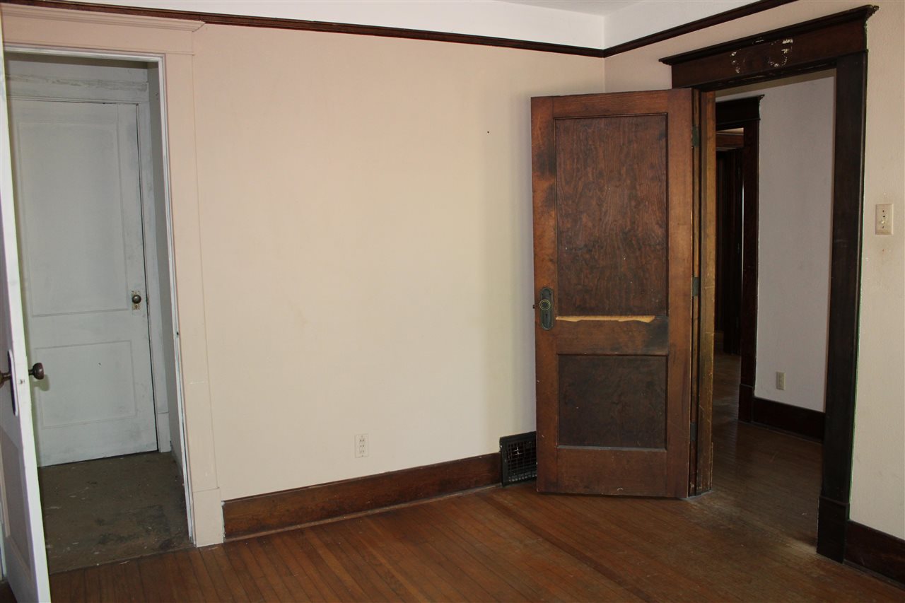 216 S College Street North English IA 52316