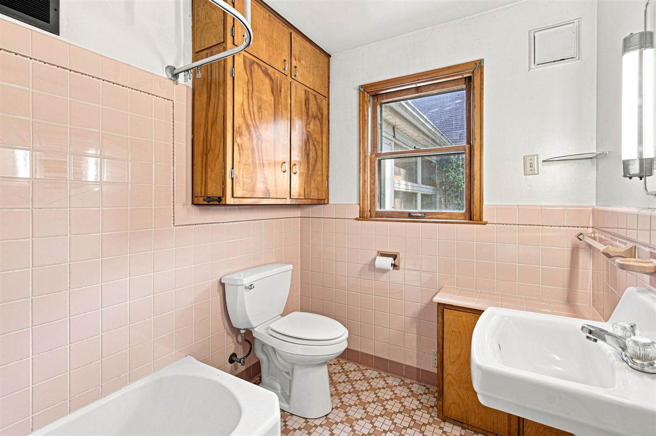 710 Kimball Avenue Iowa City IA 52245