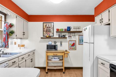 2623 Westwood Drive Cedar Rapids IA 52405