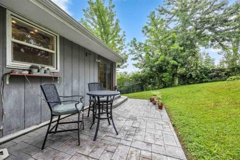 2623 Westwood Drive Cedar Rapids IA 52405