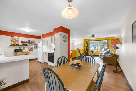 2623 Westwood Drive Cedar Rapids IA 52405