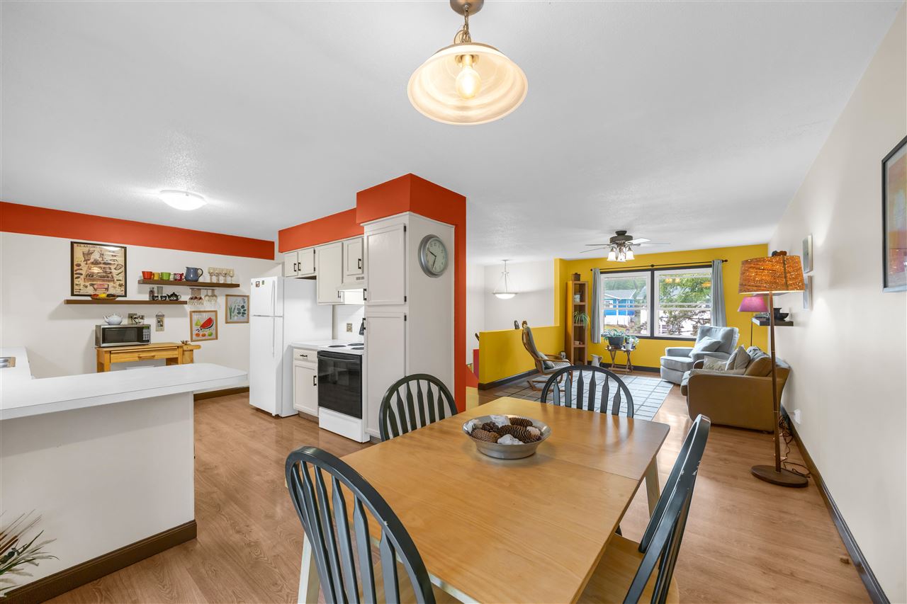 2623 Westwood Drive Cedar Rapids IA 52405