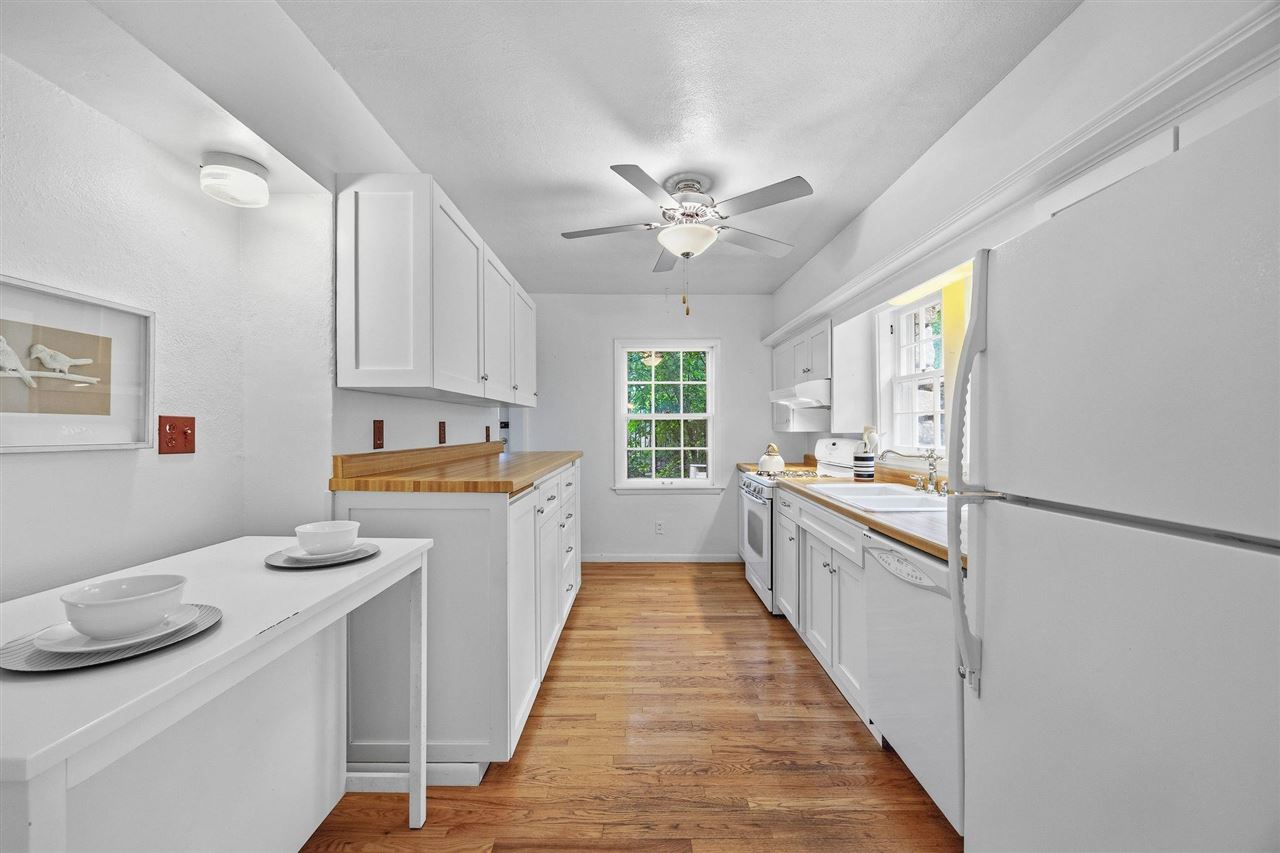 1217 Friendly Avenue Iowa City IA 52240