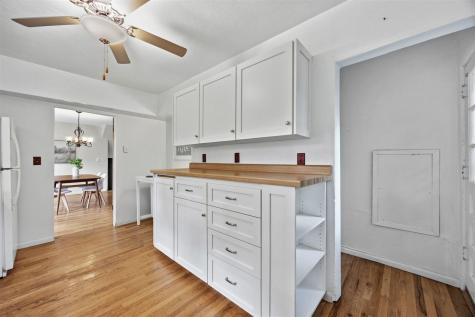 1217 Friendly Avenue Iowa City IA 52240