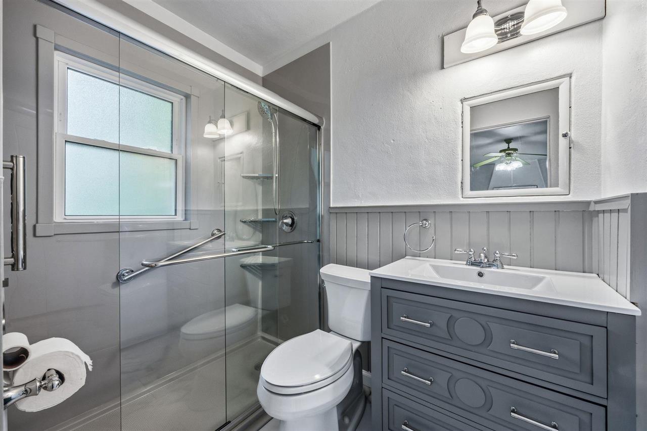 1217 Friendly Avenue Iowa City IA 52240