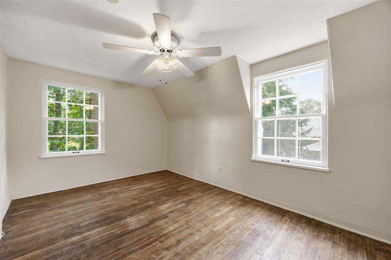 1217 Friendly Avenue Iowa City IA 52240