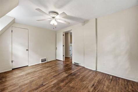 1217 Friendly Avenue Iowa City IA 52240