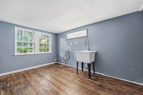 1217 Friendly Avenue Iowa City IA 52240