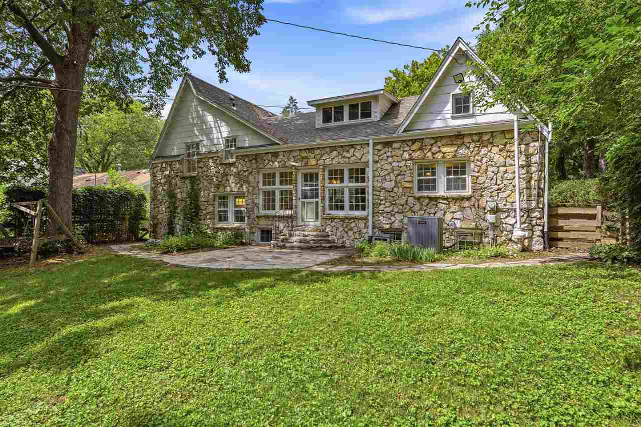 1217 Friendly Avenue Iowa City IA 52240