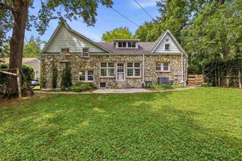 1217 Friendly Avenue Iowa City IA 52240
