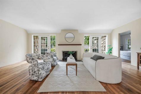 1217 Friendly Avenue Iowa City IA 52240