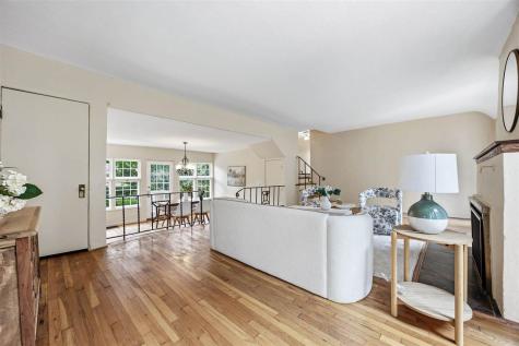 1217 Friendly Avenue Iowa City IA 52240