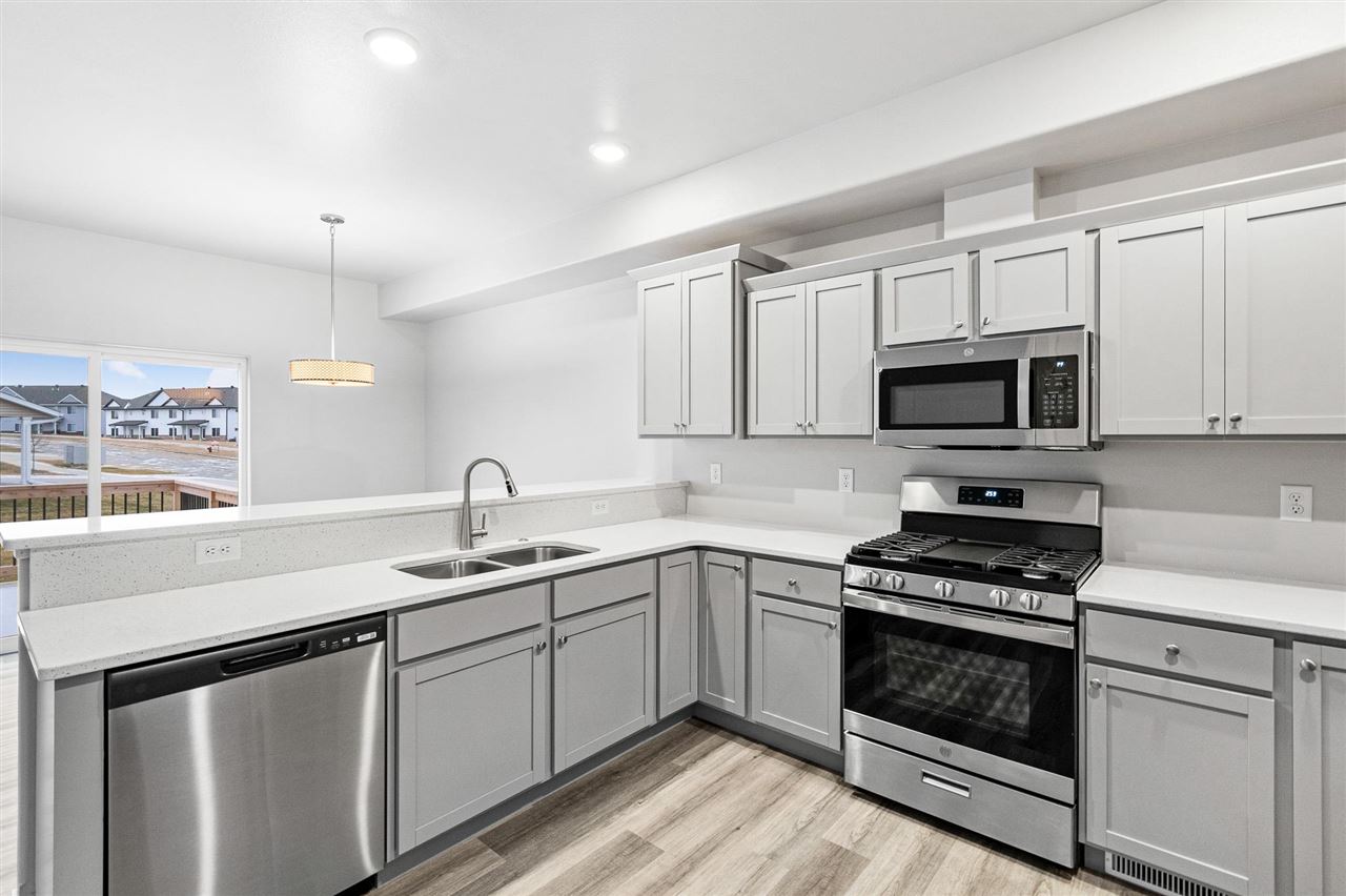 1407 Winterberry Lane North Liberty IA 52317