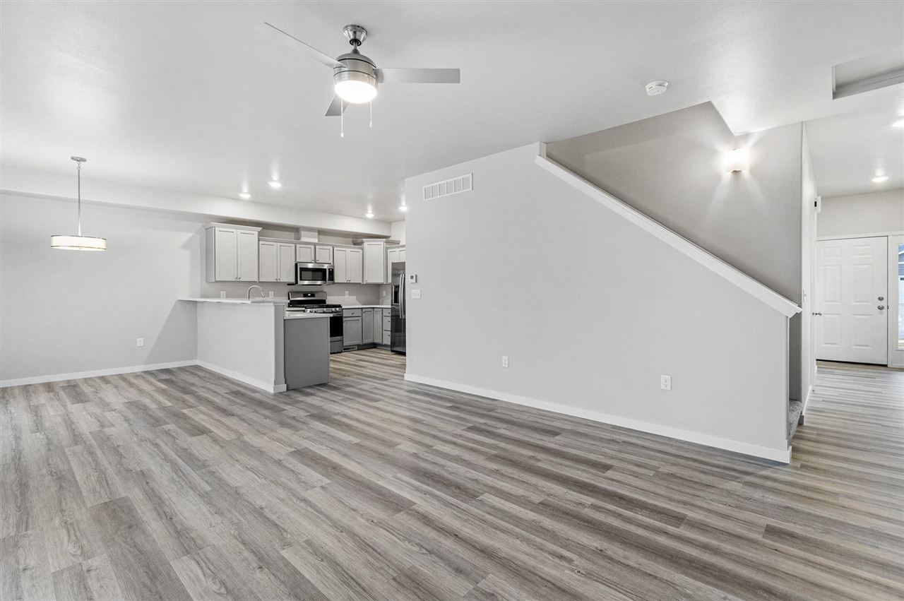 1407 Winterberry Lane North Liberty IA 52317