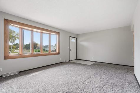 824 29th Street NW Cedar Rapids IA 52405