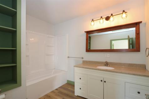 802 S Iowa Washington IA 52353
