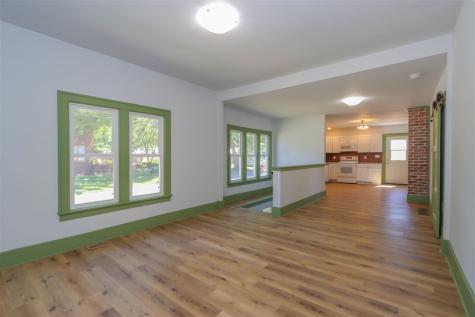 802 S Iowa Washington IA 52353