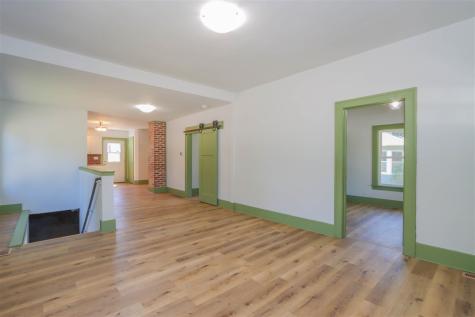 802 S Iowa Washington IA 52353