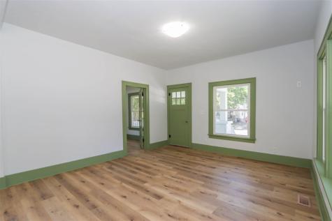 802 S Iowa Washington IA 52353