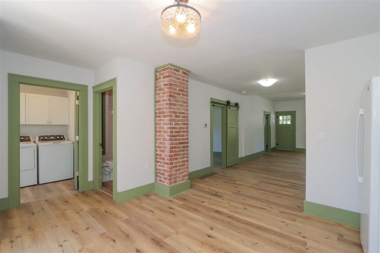 802 S Iowa Washington IA 52353