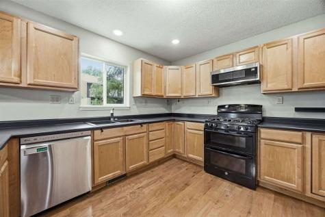 325 Hillview Drive Marion IA 52302